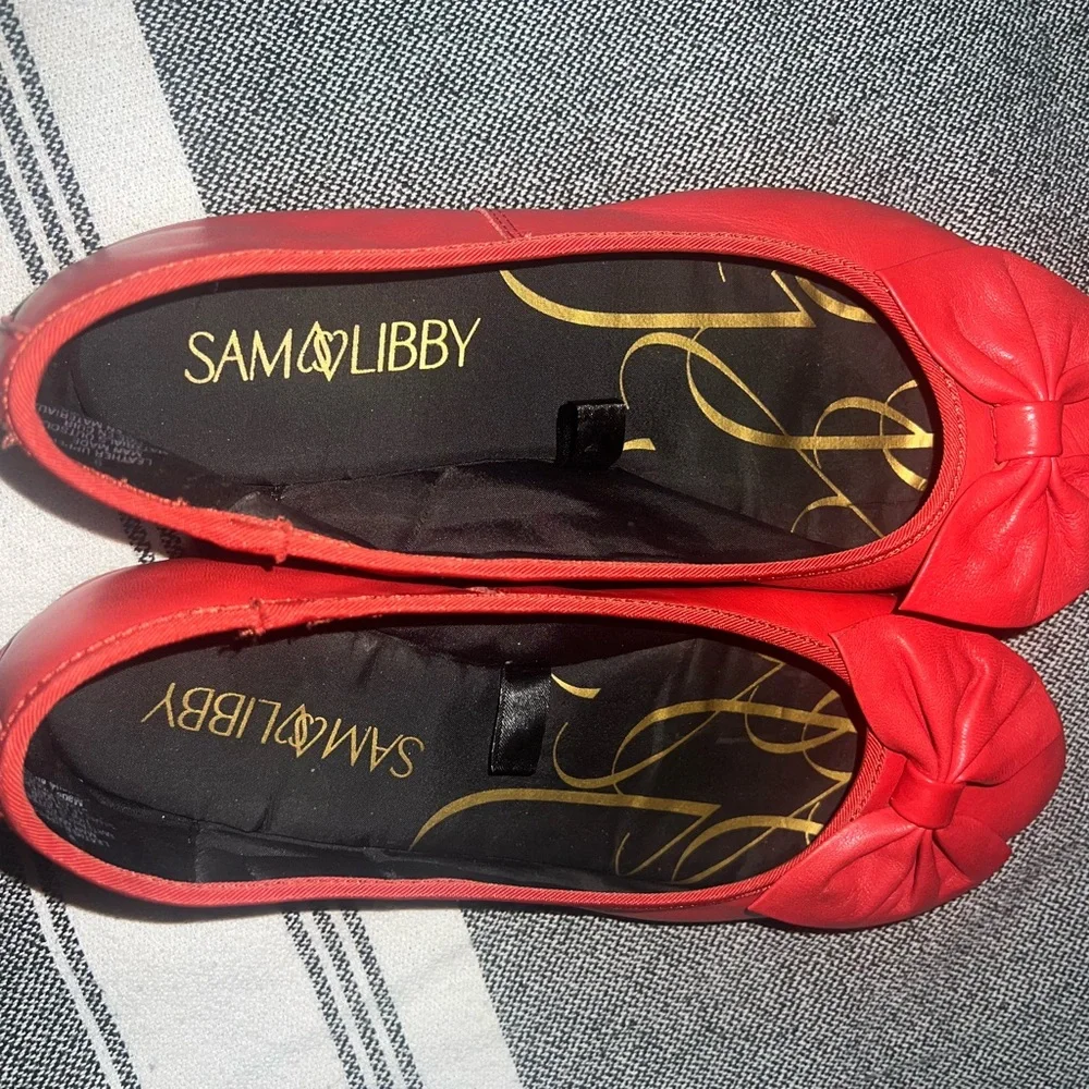 Sam & Libby Red Bow Ballet Flats for Women - Picture 3 of 3